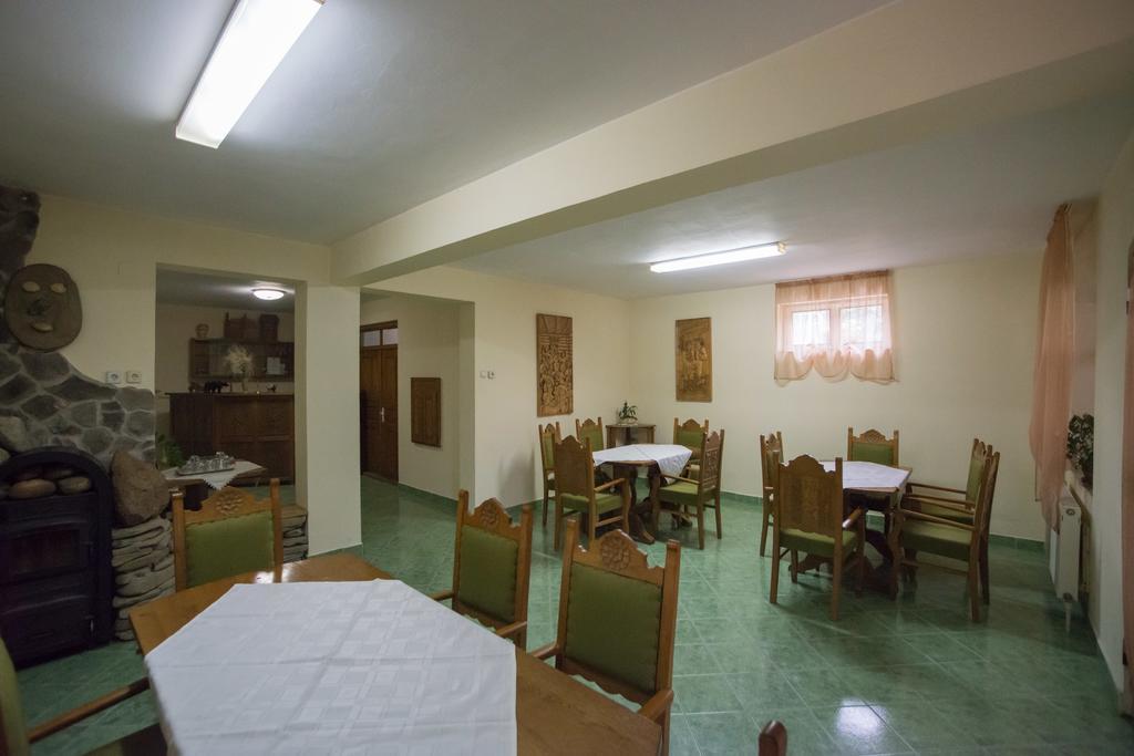 Hotel Beluci Panzio Odorheiu Secuiesc Exterior foto